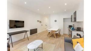Appartements Amazing 2 Bedroom Parisian flat : photos des chambres