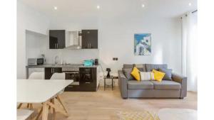 Appartements Amazing 2 Bedroom Parisian flat : photos des chambres