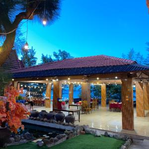 Quốc Dũng Homestay& Restaurant