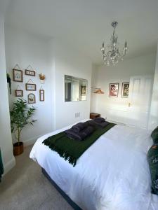 Percy House, 2 Bedroom, 4 Bed Flat Near Beach, Porthcawl Town Centre