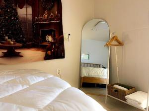 ANKE HOUSE #3 minutes to Ewha University Station #Line 2 #Two rooms