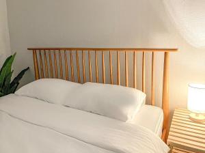 ANKE HOUSE #3 minutes to Ewha University Station #Line 2 #Two rooms