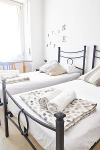 Heidi's Apartment img92