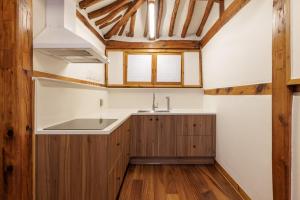 Full moon hanok - Premium stay , Open sale