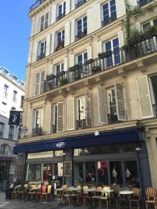 Appartements Typical Parisian apartment 70sqm Downtown : Appartement 2 Chambres