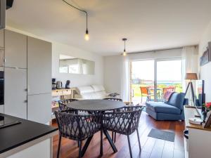 Pieds Dans Leau Madame est Servie