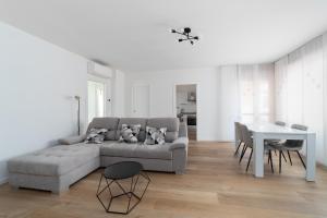 La Casa Giusta Moderno Trilocale Monza Policlinico