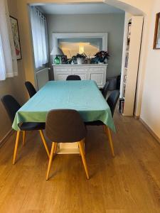 Pavillon familial avec grand jardin