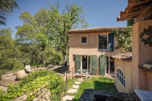 Bastide Provençale avec piscine