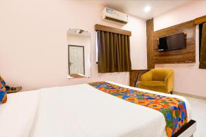 Via Tawakkal - Nr Phoenix Mall Kurla