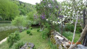 Appartements Le Bord de Loue : photos des chambres