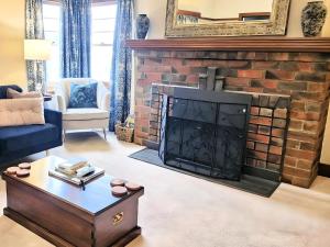 Bowen Toft House- South Hobart, home from home