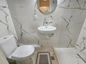 Corfu Fanis Apartments