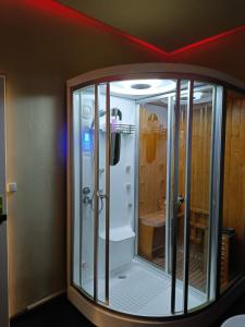 Studio calme avec jacuzzi accès bus direct gare