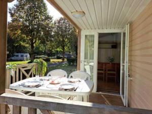 Campings Camping 3 etoiles - Piscine - eeebbh : photos des chambres