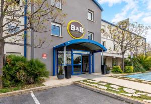Hotels B&B HOTEL Pezenas : photos des chambres