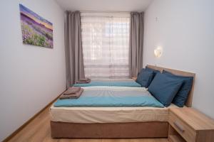 Spacious 2BD Apartment - Walk to City Center and free Parking by Flat Mаnager