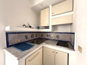 Casa Uva, sul porto di Malfa