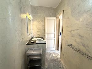 Casa Uva, sul porto di Malfa