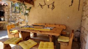 Charming stone villa in a peaceful setting near Crikvenica