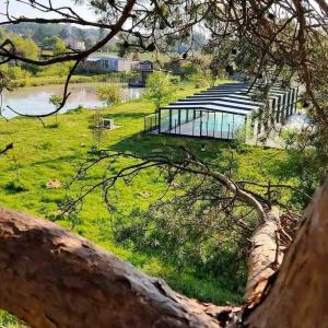 Campings Camping 3 etoiles - Piscine - ccbadc0 : photos des chambres