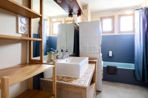 Villas Villa Vercingetorix - groupe, Billard - Jacuzzi Spa : photos des chambres