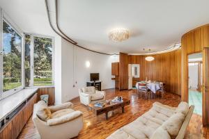 The Arco Round House - Happy Rentals