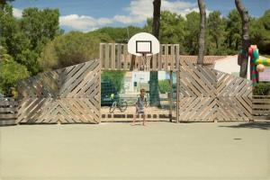Campings Camping 4 etoiles - Parc aquatique - eeia0i : photos des chambres