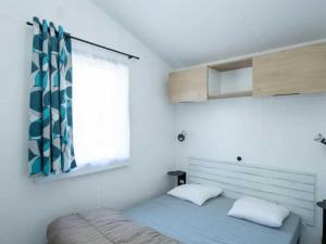 Campings Camping 4 etoiles - Piscine - efceih : photos des chambres