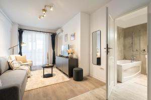 Central Residence Apartment 1008