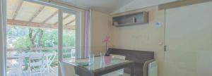 Campings Camping 2 etoiles - Parc aquatique - efadbe : photos des chambres