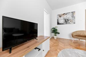 Apartment Lerocco