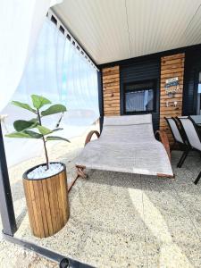 ANDESA Mobile Home Pirovac- Perfect vacation in a campsite with a pool, few steps from the sea!