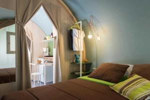 Campings Chalet 4 etoiles - Piscine - ef0c00 : photos des chambres