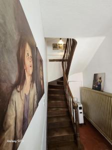 B&B / Chambres d'hotes Le Moulin en Route kamer rose en grijs, badkamer en suite : photos des chambres