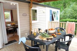 Campings Camping 3 etoiles - Piscine - efc0ab : photos des chambres