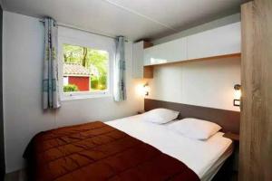 Campings Chalet 4 etoiles - Piscine - ccafdif : photos des chambres