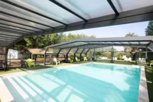 Campings Chalet 4 etoiles - Piscine - ccafdif : photos des chambres