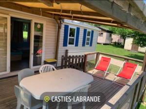 Campings Camping 3 etoiles - Piscine - eehgef : photos des chambres