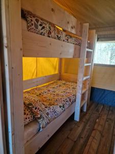 Tentes de luxe Camping Montard : photos des chambres