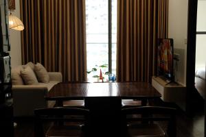 A Quiet Stay - Bonded