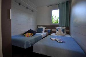 Campings Camping 4 etoiles - Piscine - ccafffb : photos des chambres