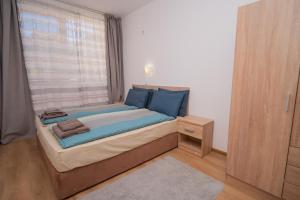 Spacious 2BD Apartment - Walk to City Center by Flat Mаnager