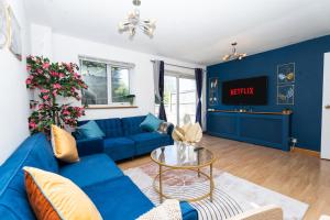 Homely Hornchurch - 5 Bed House