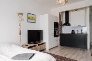 Renovated Top Floor Studio in Kallio