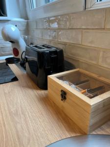 Studio Ramonda - City Center Dorcol - with Free Parking