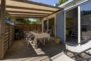 Campings Camping - Piscine - ccai0bg : photos des chambres