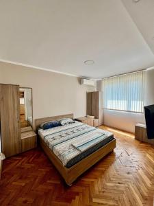 Modern Nostalgia Apartment