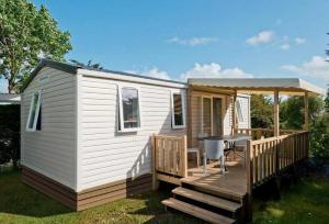 Campings Camping 4 etoiles - Piscine - ccafffb : photos des chambres