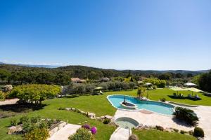 Villas Prestigious Villa in Mougins 6 bedrooms spa cinema and nightclub : Villa